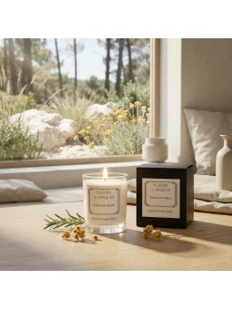 Senteurs du Maquis, une bougie inspirée par la puissance aromatique du maquis printanier.