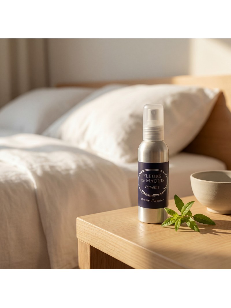 Verveine, une brume d’oreiller fraîche et apaisante aux accents végétaux citronnés.